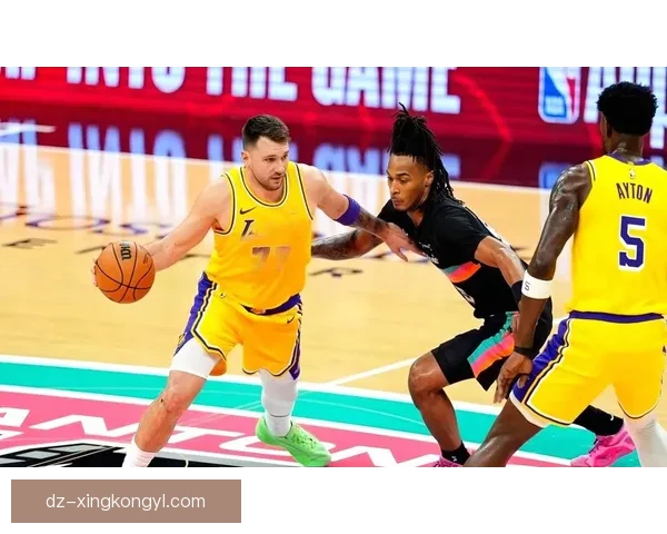 东契奇51+10+9里夫斯30+7湖人击败公牛 东契奇51+10+9里夫斯30+7湖人击败公牛